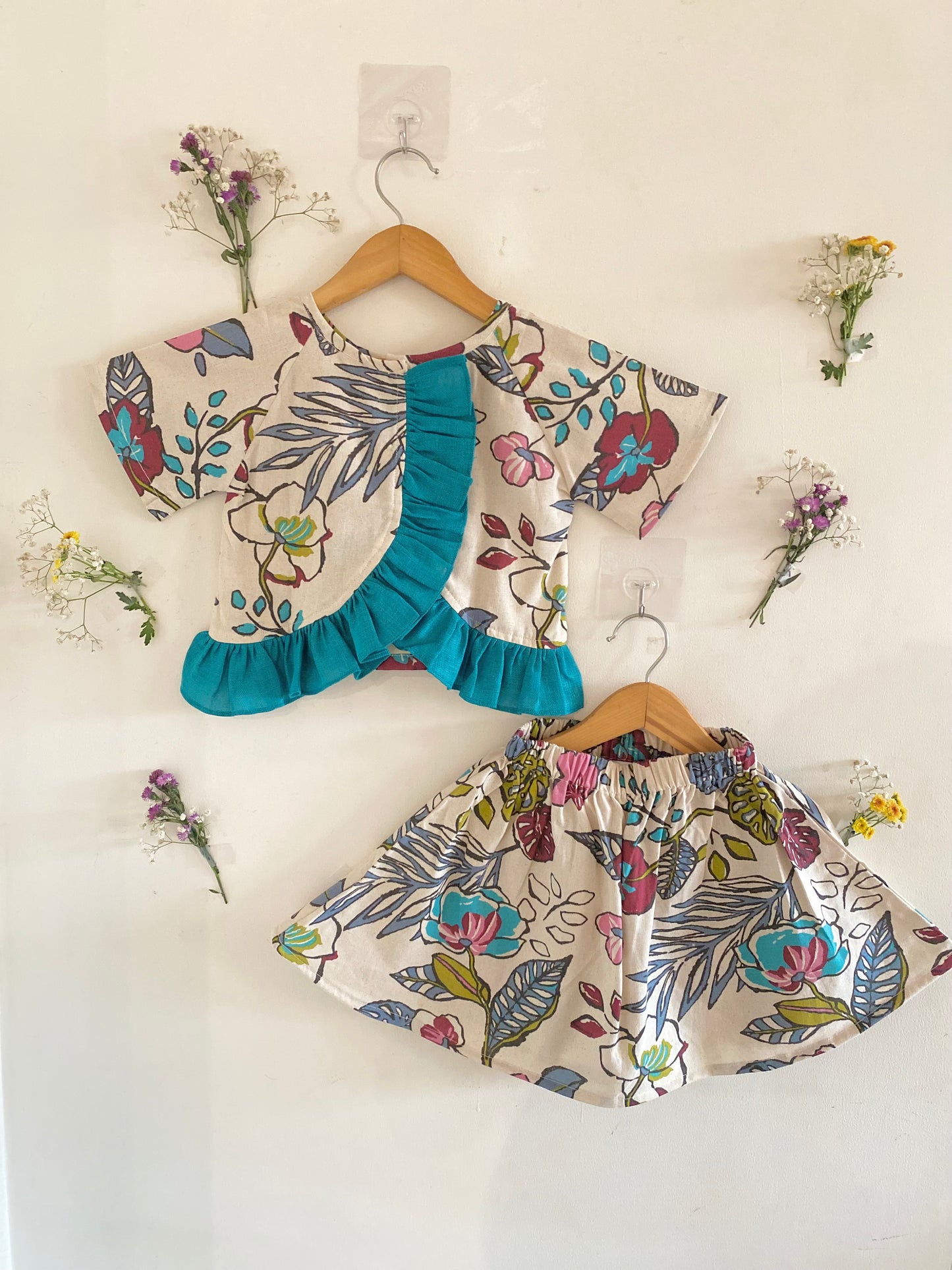 Ruffled Back Skirt Set