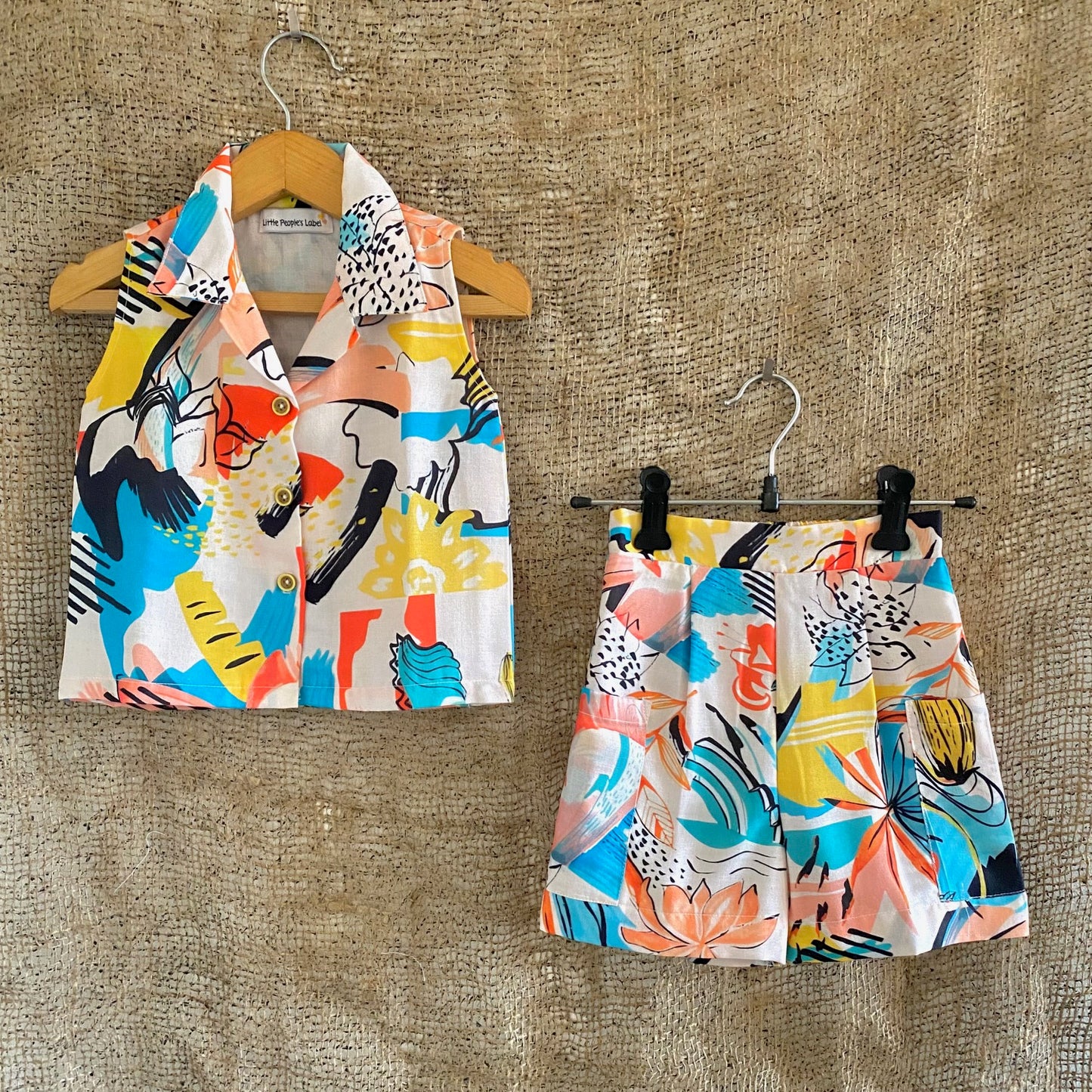 ABSTRACT SHORTS COORD SET