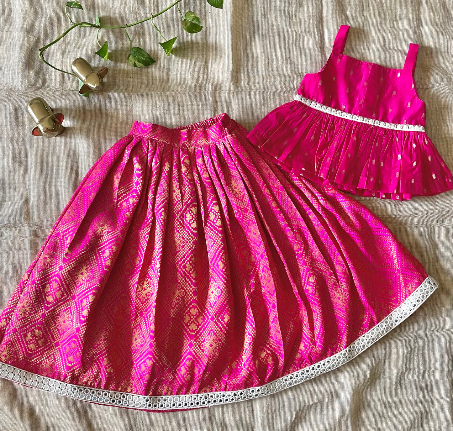 PATOLA LEHENGA (Hot pink)