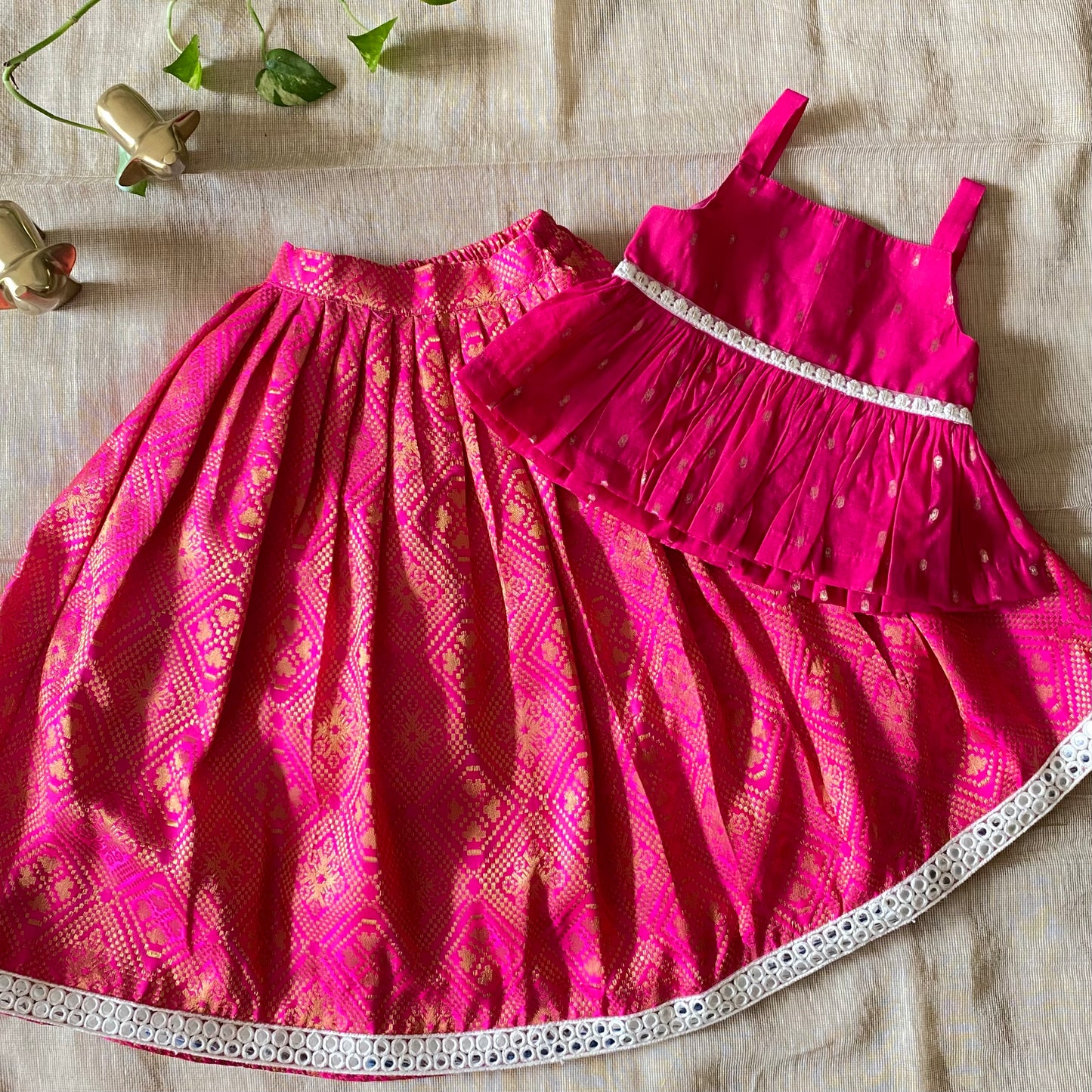 PATOLA LEHENGA (Hot pink)